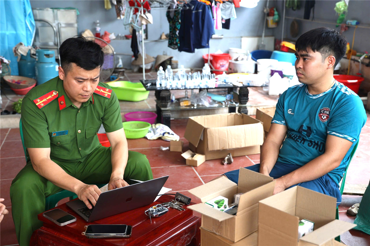 Cơ quan Công an làm việc với Nguyễn Văn Khánh.