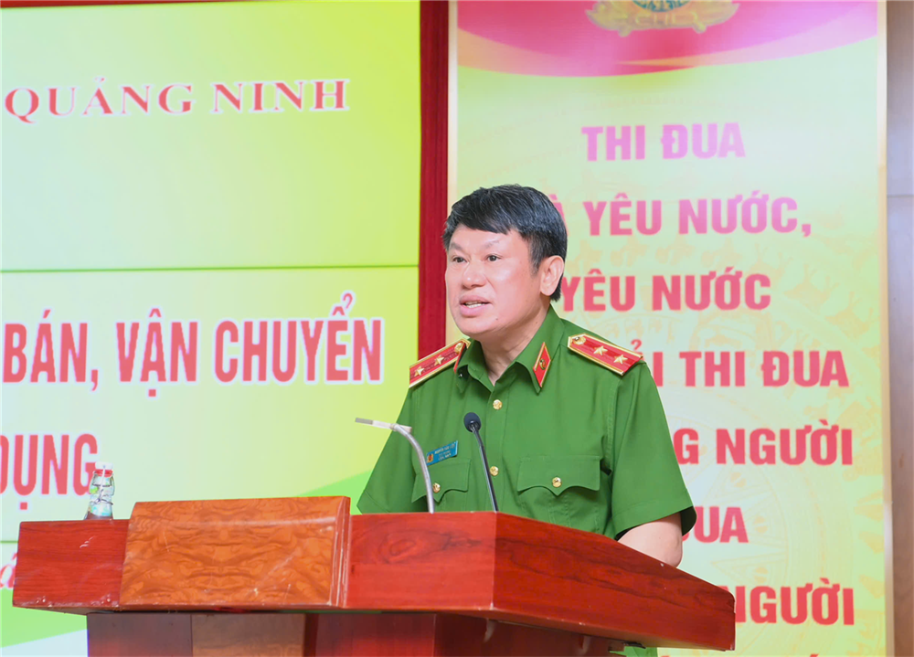 Trung tướng Nguyễn Văn Viện, Cục trưởng Cục Cảnh sát điều tra tội phạm về ma túy phát biểu khai mạc Hội nghị.