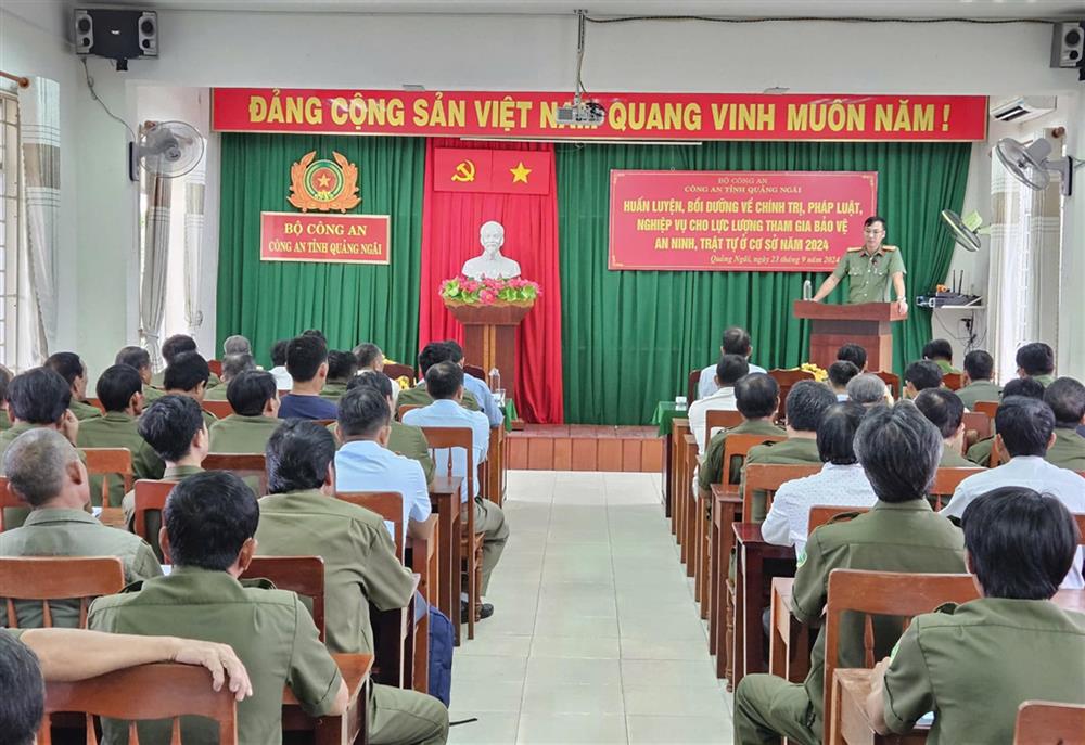 Lực lượng tham gia bảo vệ ANTT ở cơ sở tham gia huấn luyện, bồi dưỡng.