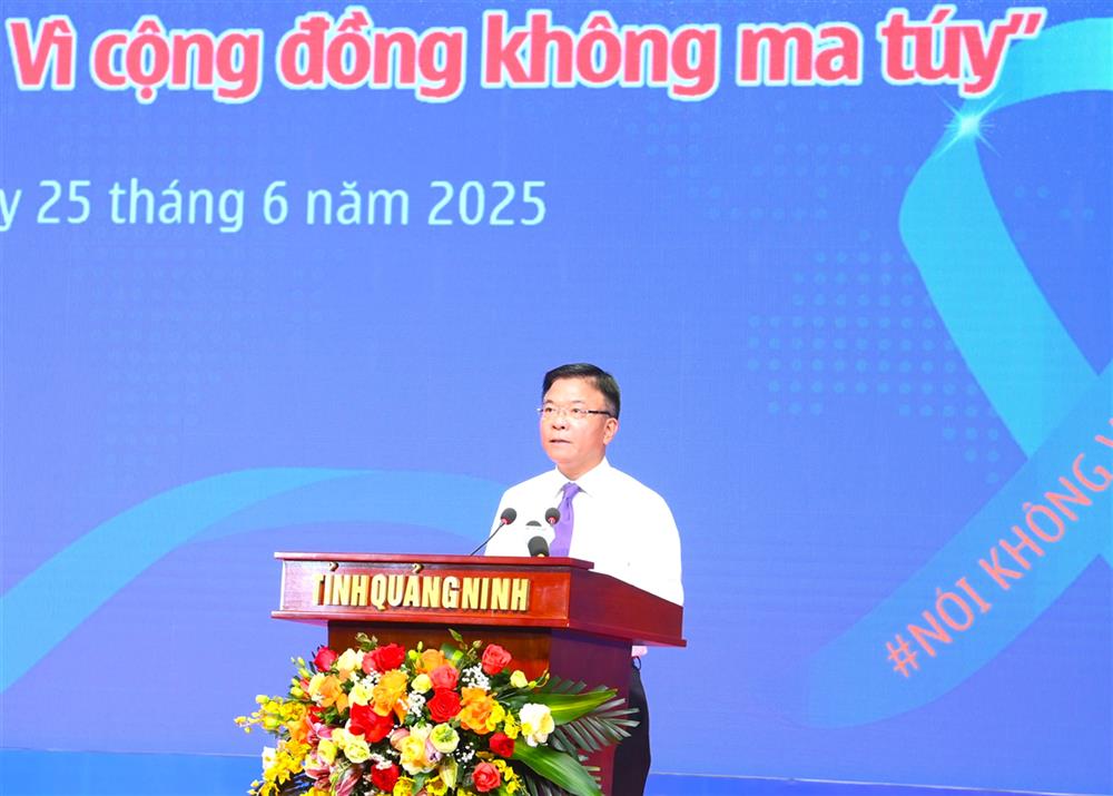 Phó Thủ tướng Chính phủ Lê Thành Long phát biểu chỉ đạo tại buổi Lễ.