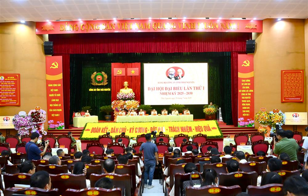 Toàn cảnh Đại hội.