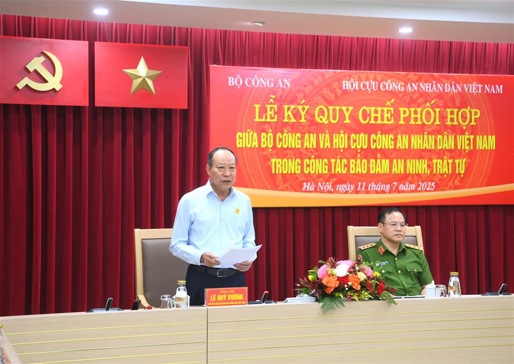 Thượng tướng Lê Quý Vương phát biểu tại buổi Lễ.