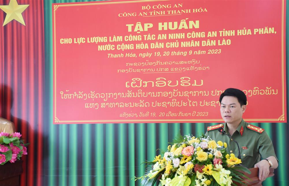 Đại tá Nguyễn Hữu Mạnh phát biểu tại Lớp tập huấn.
