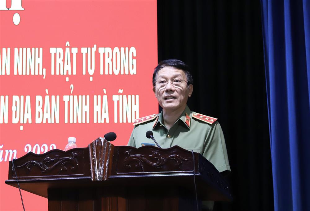 Thứ trưởng Lương Tam Quang phát biểu tại Hội nghị.