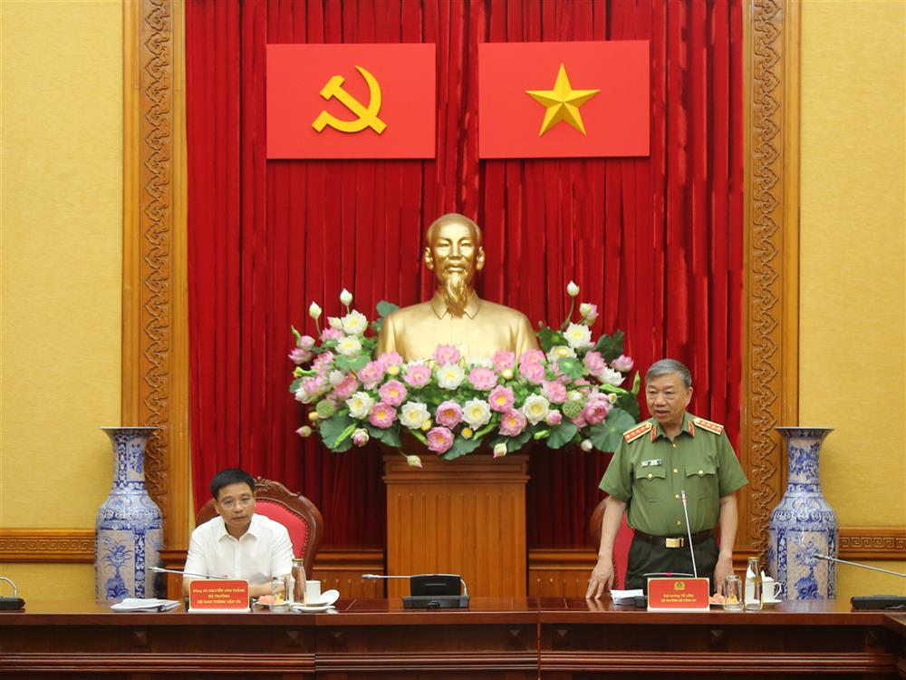 Bộ trưởng Tô Lâm phát biểu tại cuộc họp.