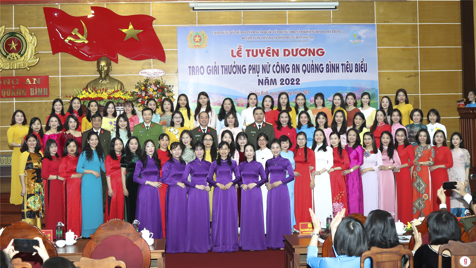 Xây dựng, phát triển vững chắc đội ngũ cán bộ nữ tương xứng với vai trò to lớn của phụ nữ là yêu cầu khách quan, là nội dung quan trọng trong chiến lược công tác xây dựng lực lượng của Công an tỉnh Quảng Bình.