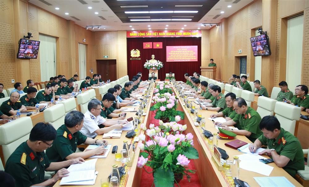Toàn cảnh Hội nghị.