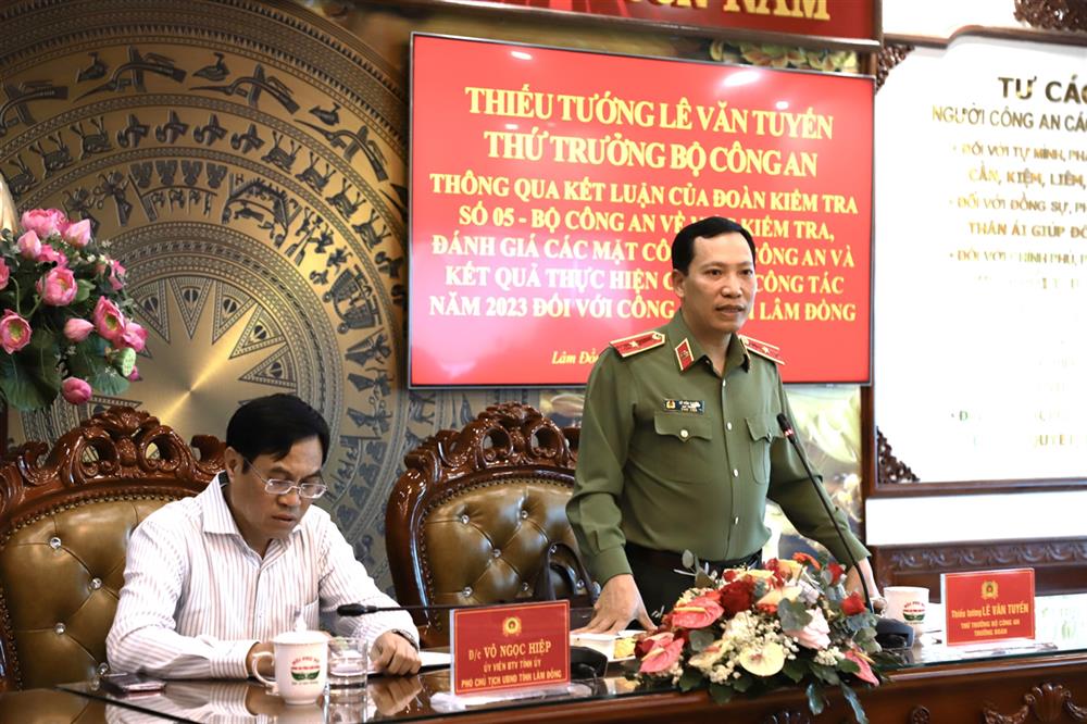 Thứ trưởng Lê Văn Tuyến phát biểu tại buổi thông qua kết luận kiểm tra