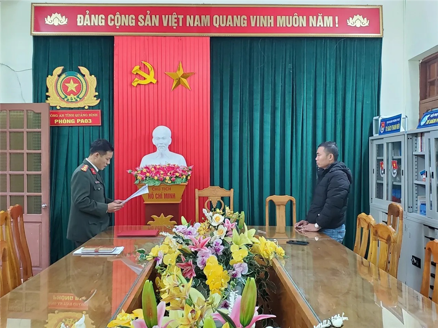Phòng ANCTNB công bố quyết định xử phạt vi phạm hành chính đối với các trường hợp vi phạm.