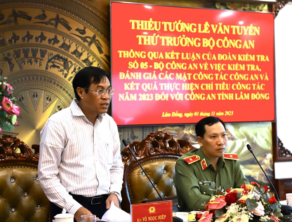 Đồng chí Võ Ngọc Hiệp phát biểu tại buổi làm việc.