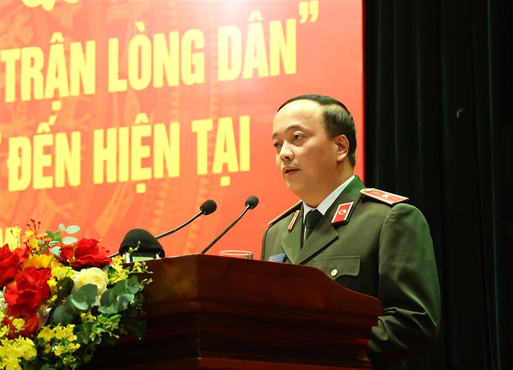 Thiếu tướng Đặng Hồng Đức, Chánh Văn phòng Bộ Công an về công tác phối hợp giữa CAND và Quân đội nhân dân trong xây dựng “thế trận lòng dân” gắn với thế trận quốc phòng toàn dân, thế trận an ninh nhân dân vững chắc.