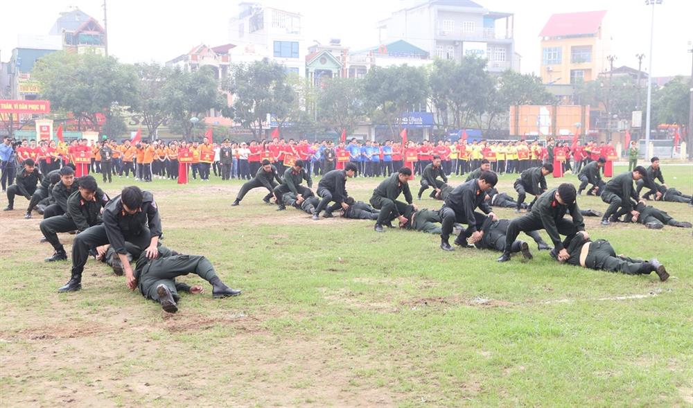 Một số hình ảnh màn đồng diễn võ thuật Công an nhân dân chào mừng Đại hội.