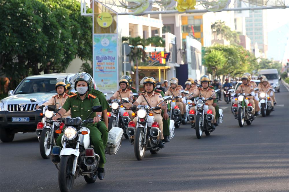 Các lực lượng tham dự Lễ và tổ chức diễu hành.