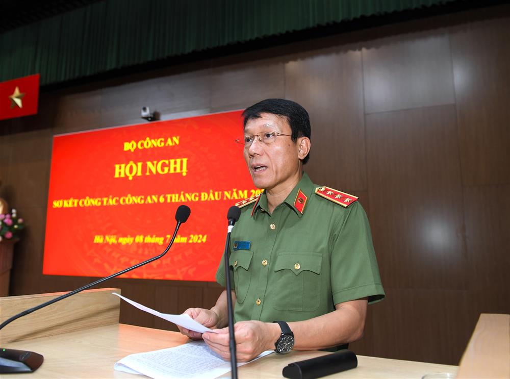 Bộ trưởng Lương Tam Quang phát biểu khai mạc Hội nghị.