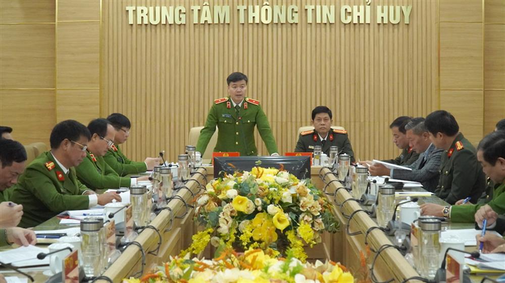 Thiếu tướng Nguyễn Ngọc Vân chủ trì hội nghị.