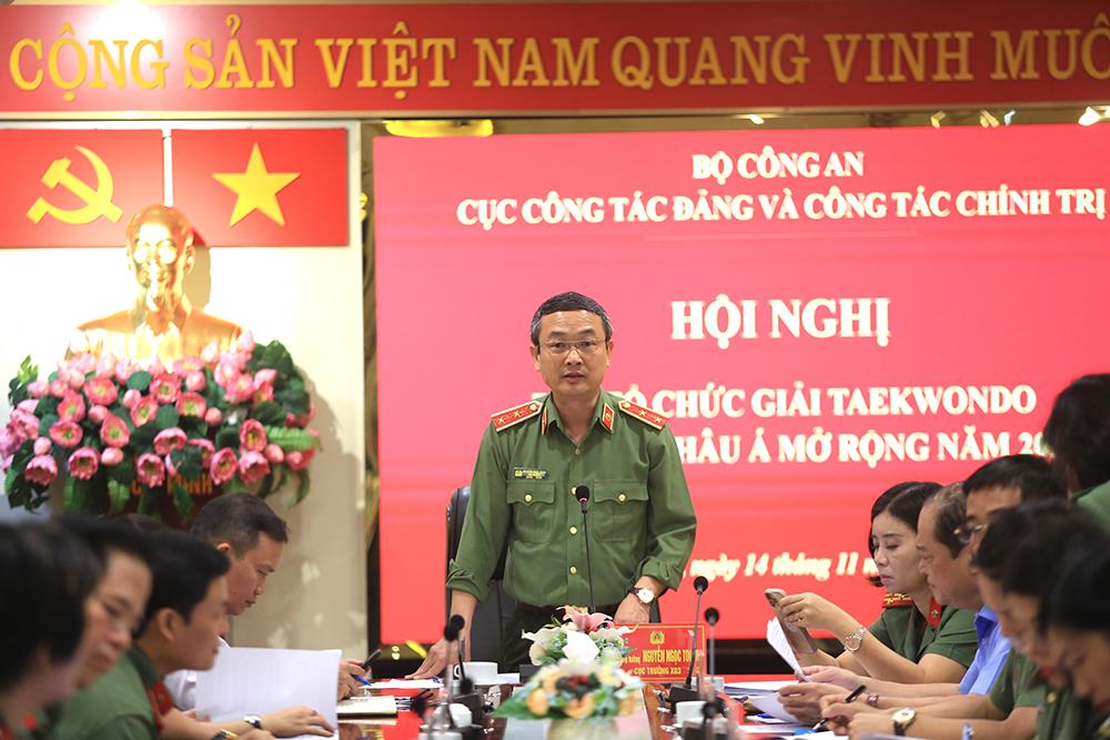 Trung tướng Nguyễn Ngọc Toàn chủ trì Hội nghị.