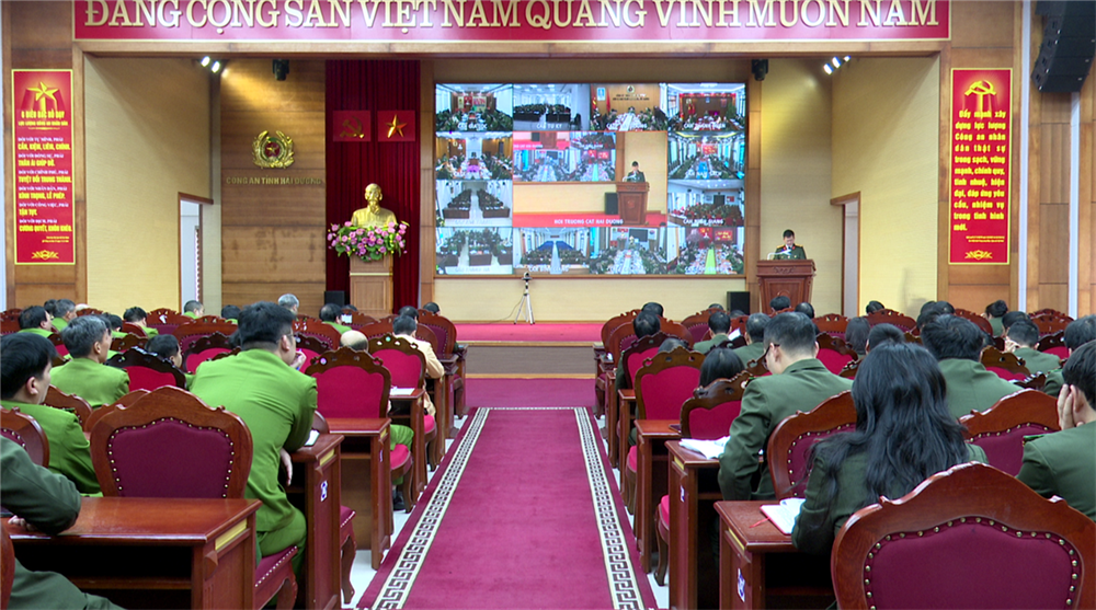 Toàn cảnh Hội nghị.