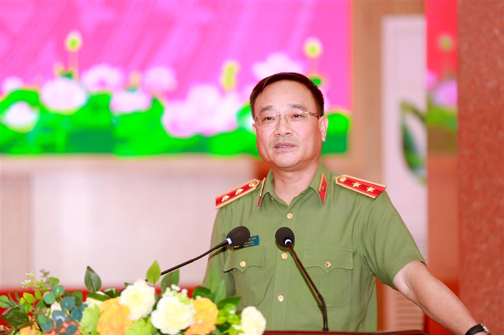 Thứ trưởng Phạm Thế Tùng chủ trì Hội nghị. 