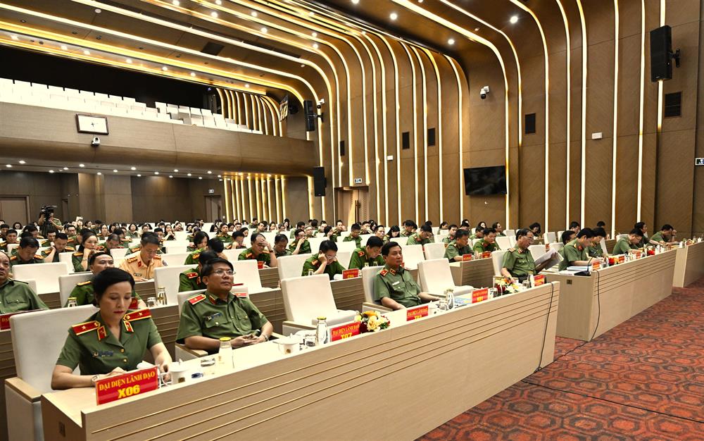 Các đại biểu dự Hội nghị.