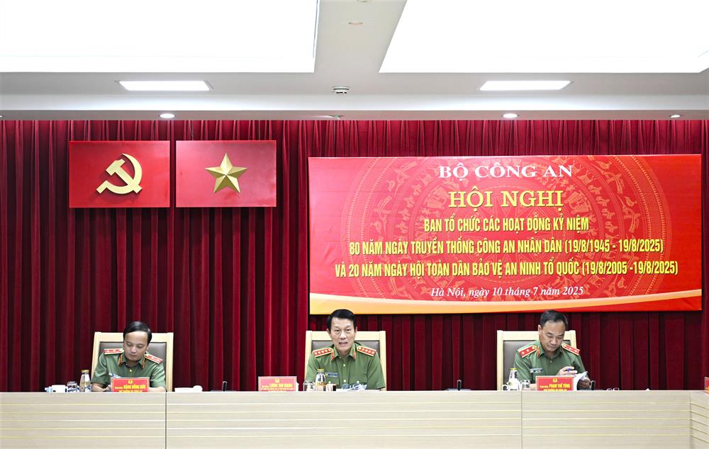 Bộ trưởng Lương Tam Quang chủ trì Hội nghị.