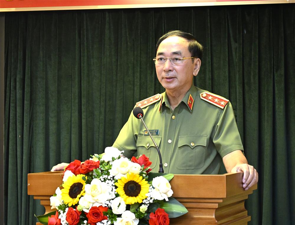 Thứ trưởng Trần Quốc Tỏ phát biểu tại Hội nghị.