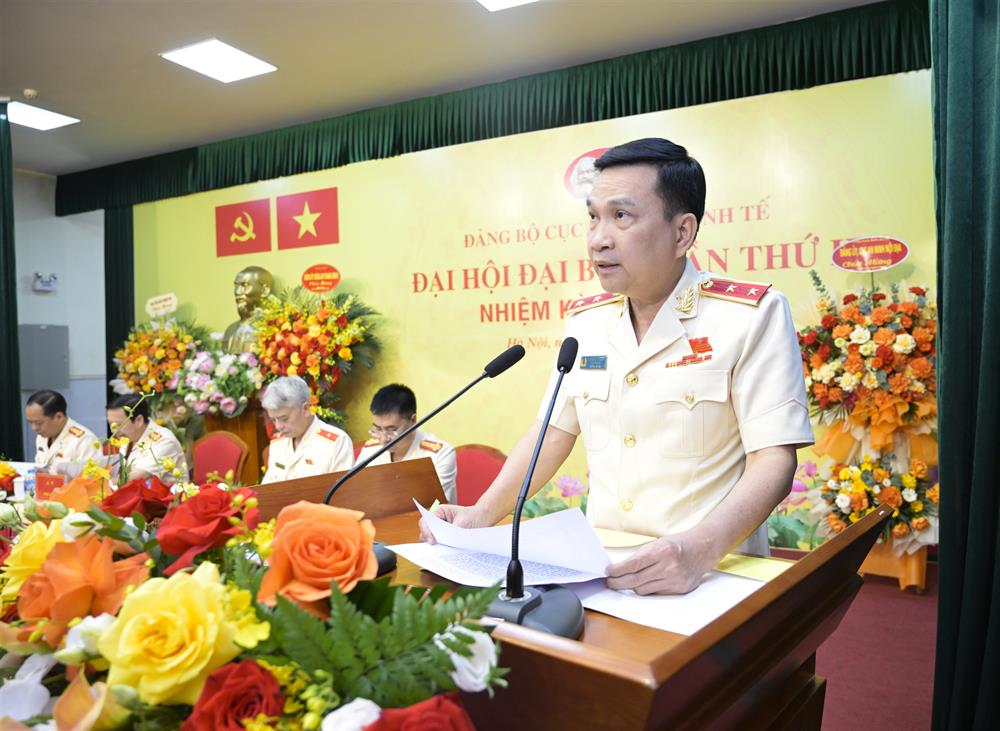 Trung tướng Trần Sỹ Quang, Cục trưởng Cục An ninh kinh tế chủ trì Đại hội.