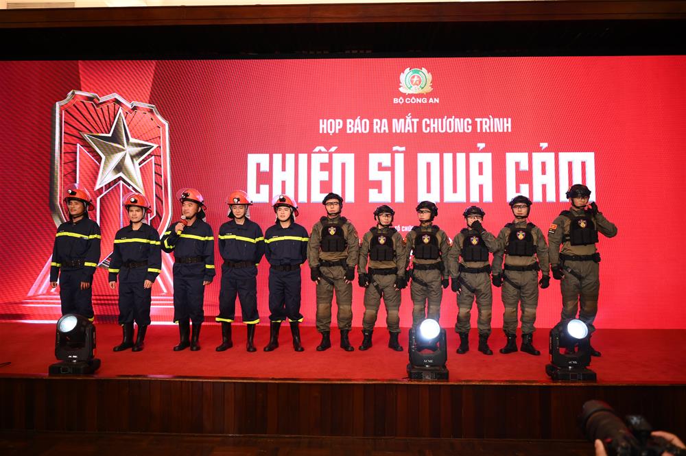Các nghệ sĩ, diễn viên trong vai Chiến sĩ quả cảm trên VTV3.