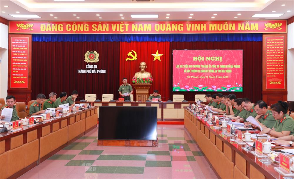 Quang cảnh hội nghị.