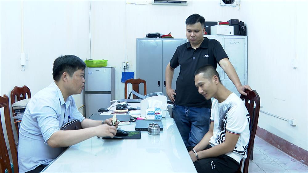Đối tượng Phạm Quang Thành tại cơ quan điều tra.