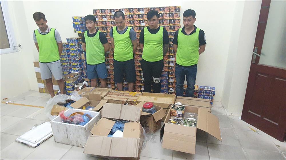Các đối tượng bị bắt giữ.