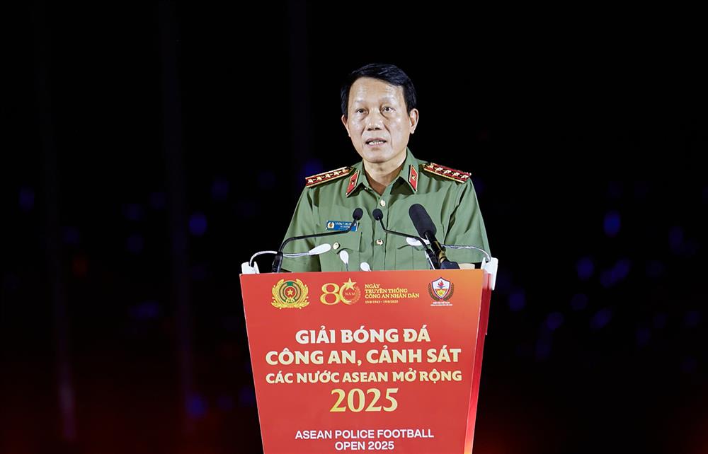 Bộ trưởng Lương Tam Quang phát biểu tại buổi Lễ.