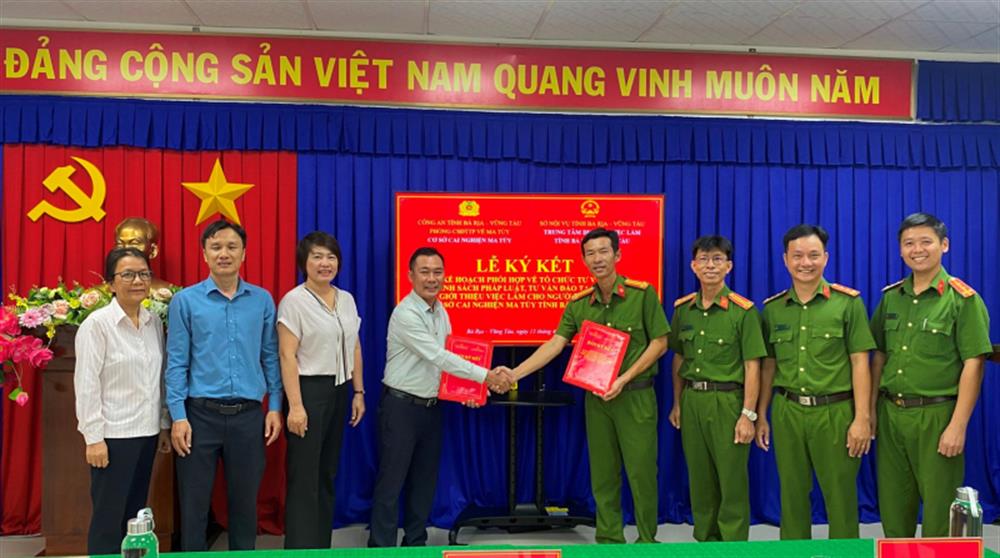 Cơ sở Cai nghiện ma túy tỉnh Bà Rịa-Vũng Tàu phối hợp với Trung tâm Dịch vụ việc làm tỉnh ký kết kế hoạch phối hợp.