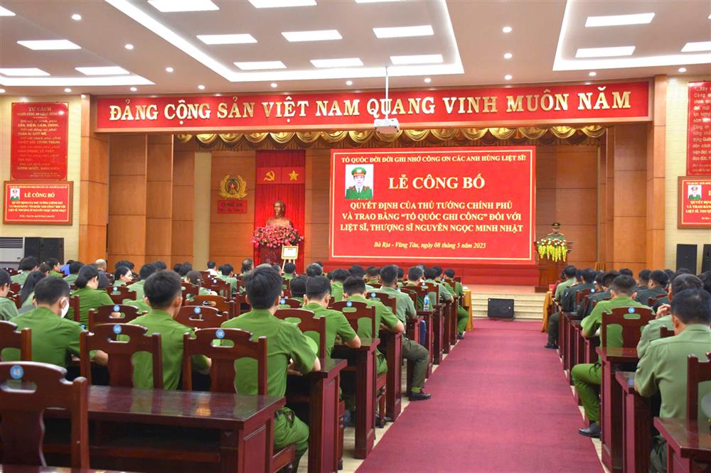 Toàn cảnh buổi lễ.