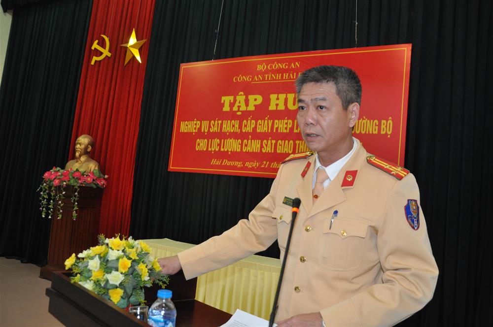 Thượng tá Nguyễn Lương Trọng, Phó Trưởng phòng Cảnh sát giao thông Công an tỉnh Hải Dương phát biểu tại lê khai mạc.