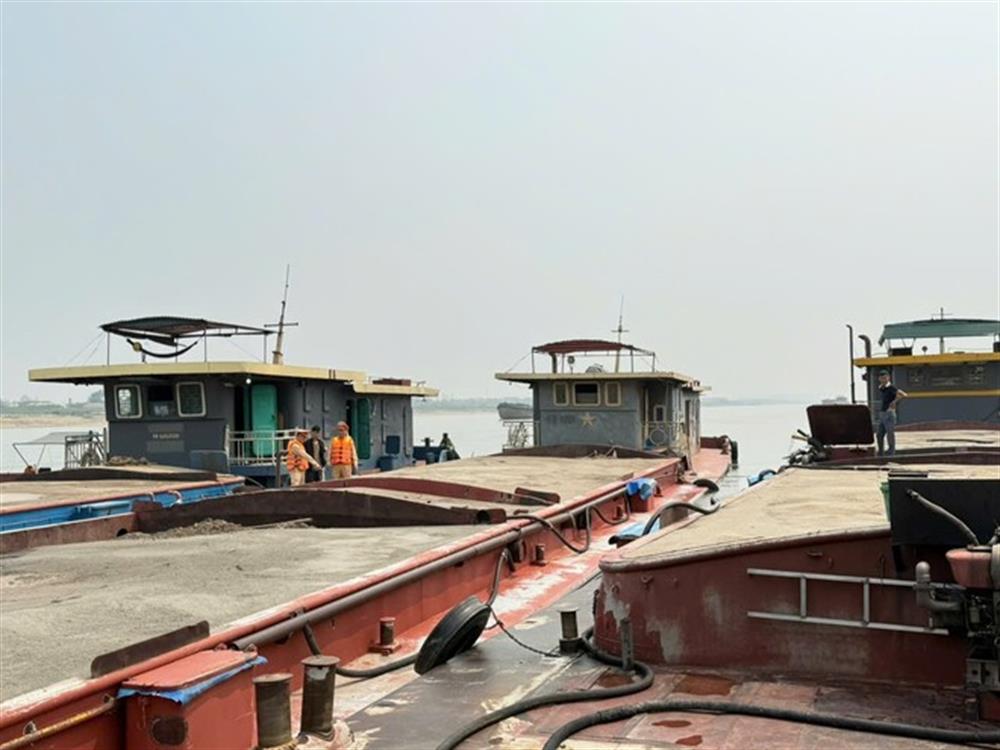 Các phương tiện có liên quan bị tạm giữ.