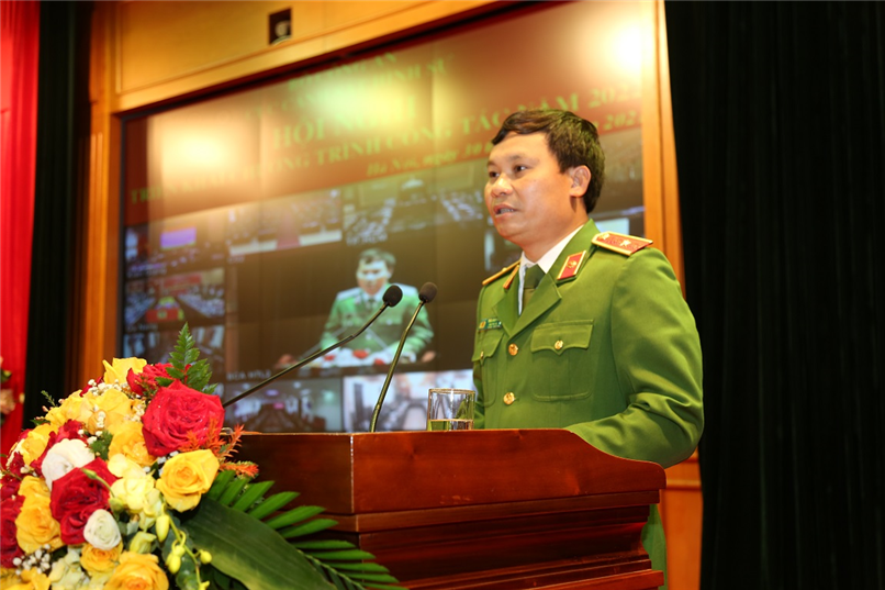 Thiếu tướng Trần Ngọc Hà, Cục trưởng Cục CSHS phát biểu tại Hội nghị.