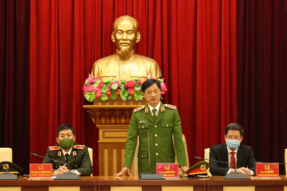 Thứ trưởng Nguyễn Duy Ngọc phát biểu tại buổi làm việc.