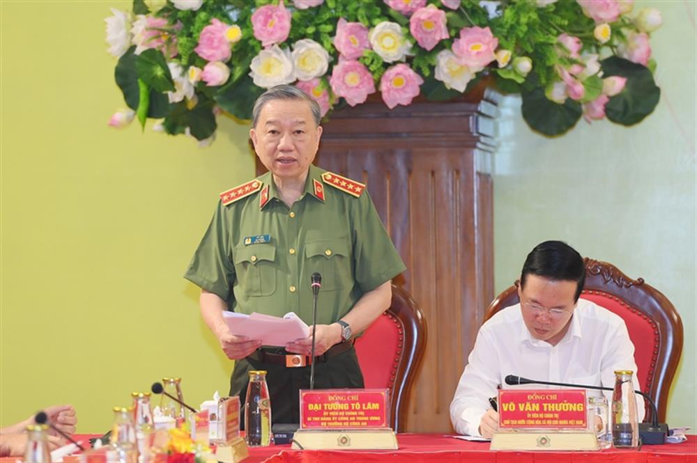 Đại tướng Tô Lâm, Ủy viên Bộ Chính trị, Bí thư Đảng ủy CATW, Bộ trưởng Bộ Công an phát biểu chủ trì Hội nghị.