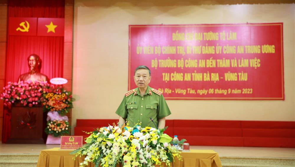 Bộ trưởng Tô Lâm phát biểu chỉ đạo tại buổi làm việc.