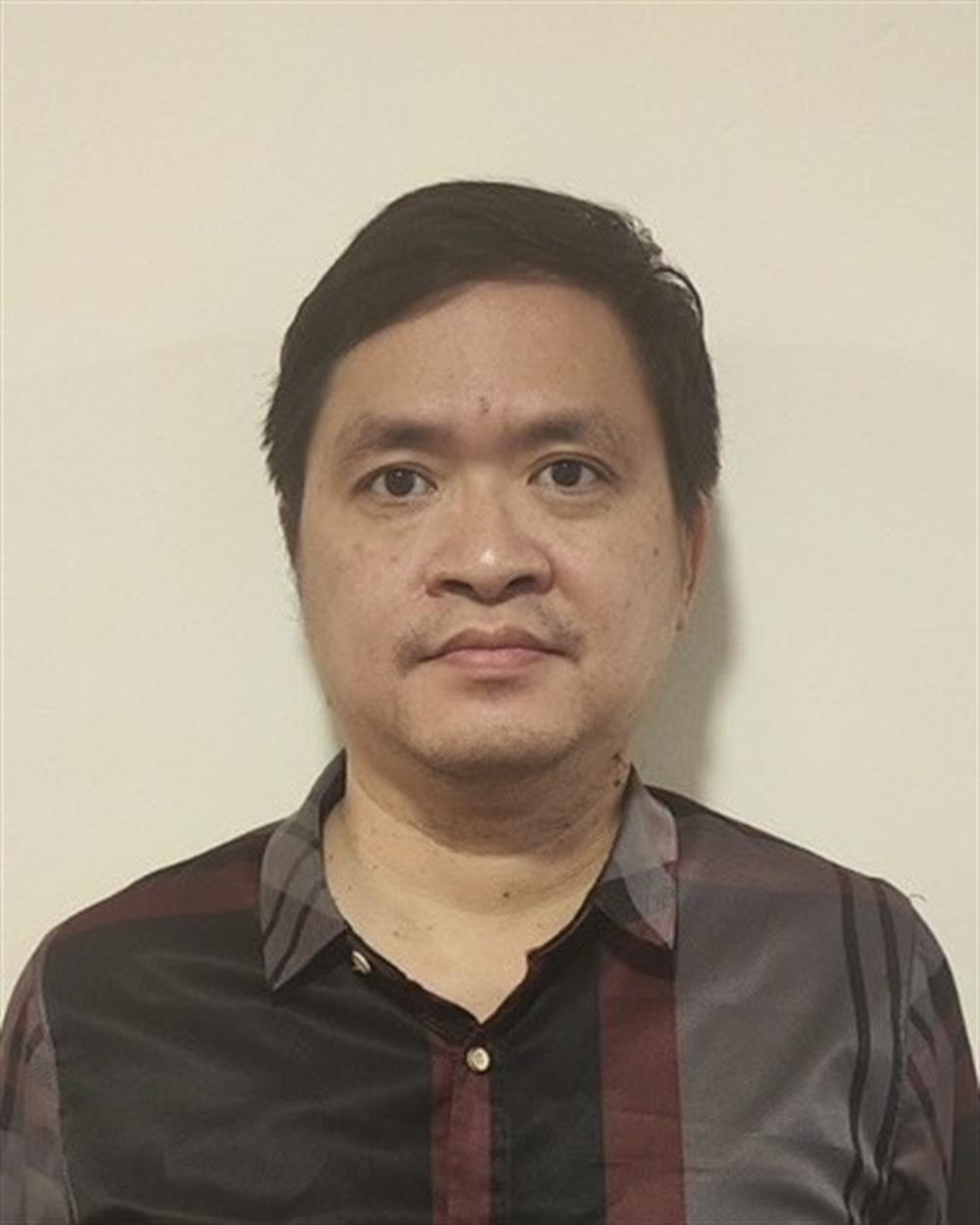 Hoàng Minh Bá.
