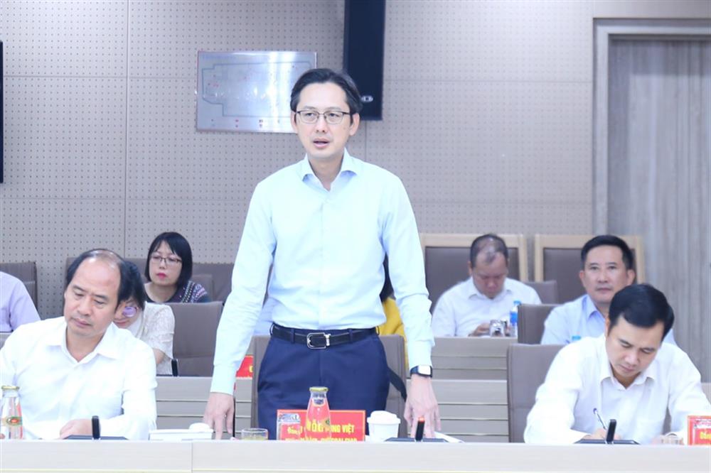 Các đại biểu tham luận tại Hội thảo.
