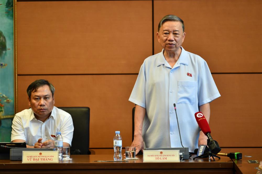 Chủ tịch nước Tô Lâm phát biểu tại phiên họp.