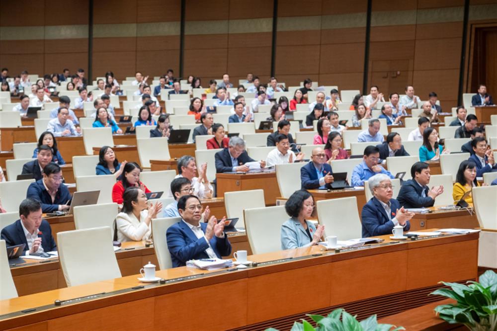 Các đại biểu tham dự phiên họp.