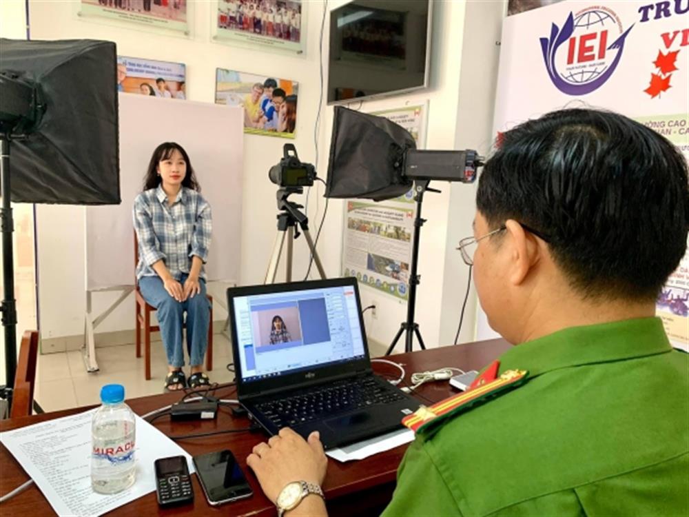 Từ ngày 01/7/2024, nếu thẻ Căn cước công dân hết hạn thì công dân bắt buộc phải đổi từ thẻ Căn cước công dân sang thẻ Căn cước.