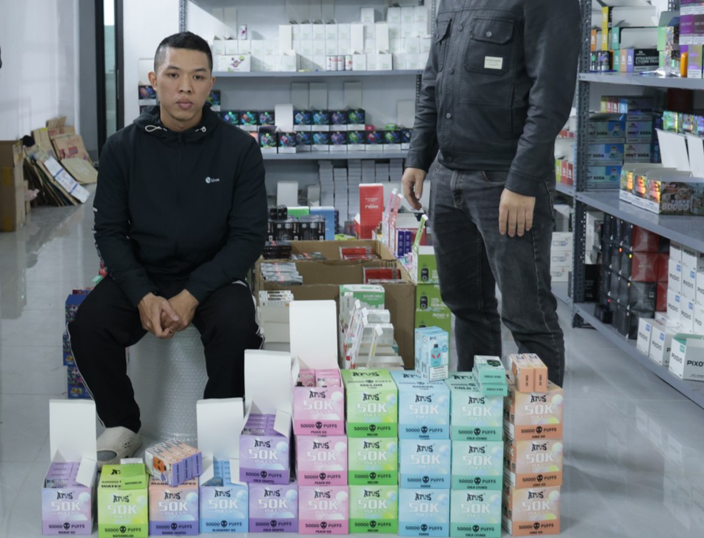 Kho hàng của Hoàng Đức Giang.JPG