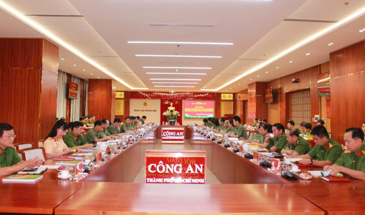 Quang cảnh hội thảo.jpg