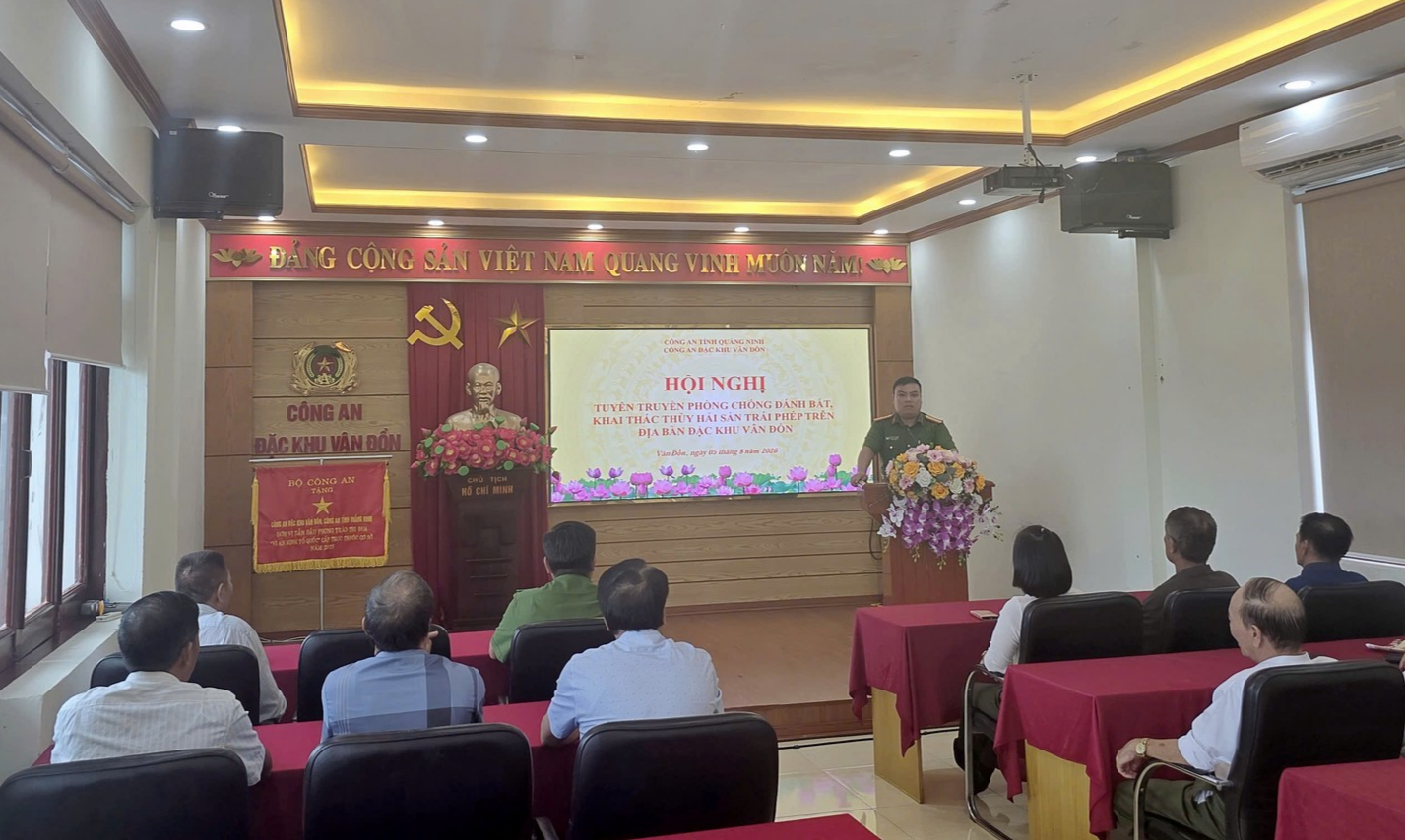 cađk Vân Đồn tổ chức Hội nghị.jpg