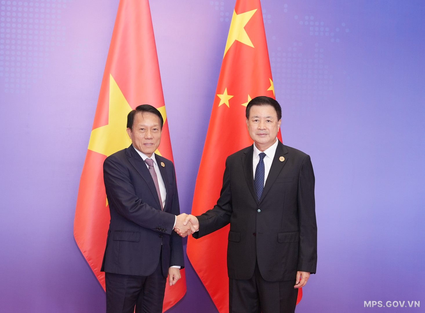 BT LUONG TAM QUANG VA BT VUONG TIEU HONG.JPG