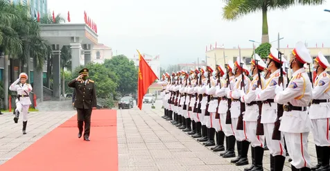 Tỏa sáng từ biên cương