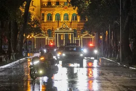 Công an Hà Nội tập luyện trong mưa, bảo đảm an toàn tuyệt đối các đoàn khách quốc tế